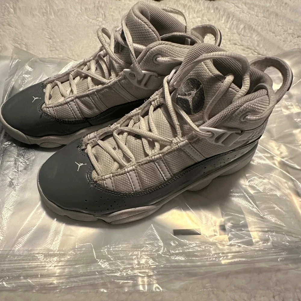 Jordan 6 Rings‎ 